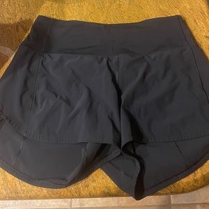 Lululemon speed-up high rise lined short 4”